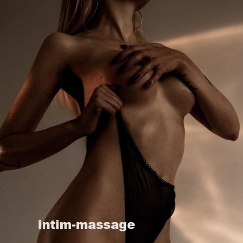 Chuqur, katta mushukning fotosurati